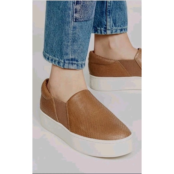 Vince Warren Slip On Shoes Women's 9 M Tan Leather Snakeskin Platform Sneakers - Picture 2 of 7